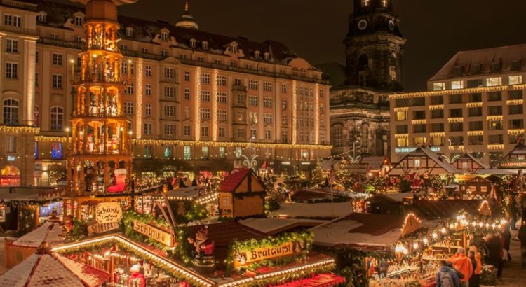 Dresden Weihnachtsmarkt Foto iStock johnnydevil